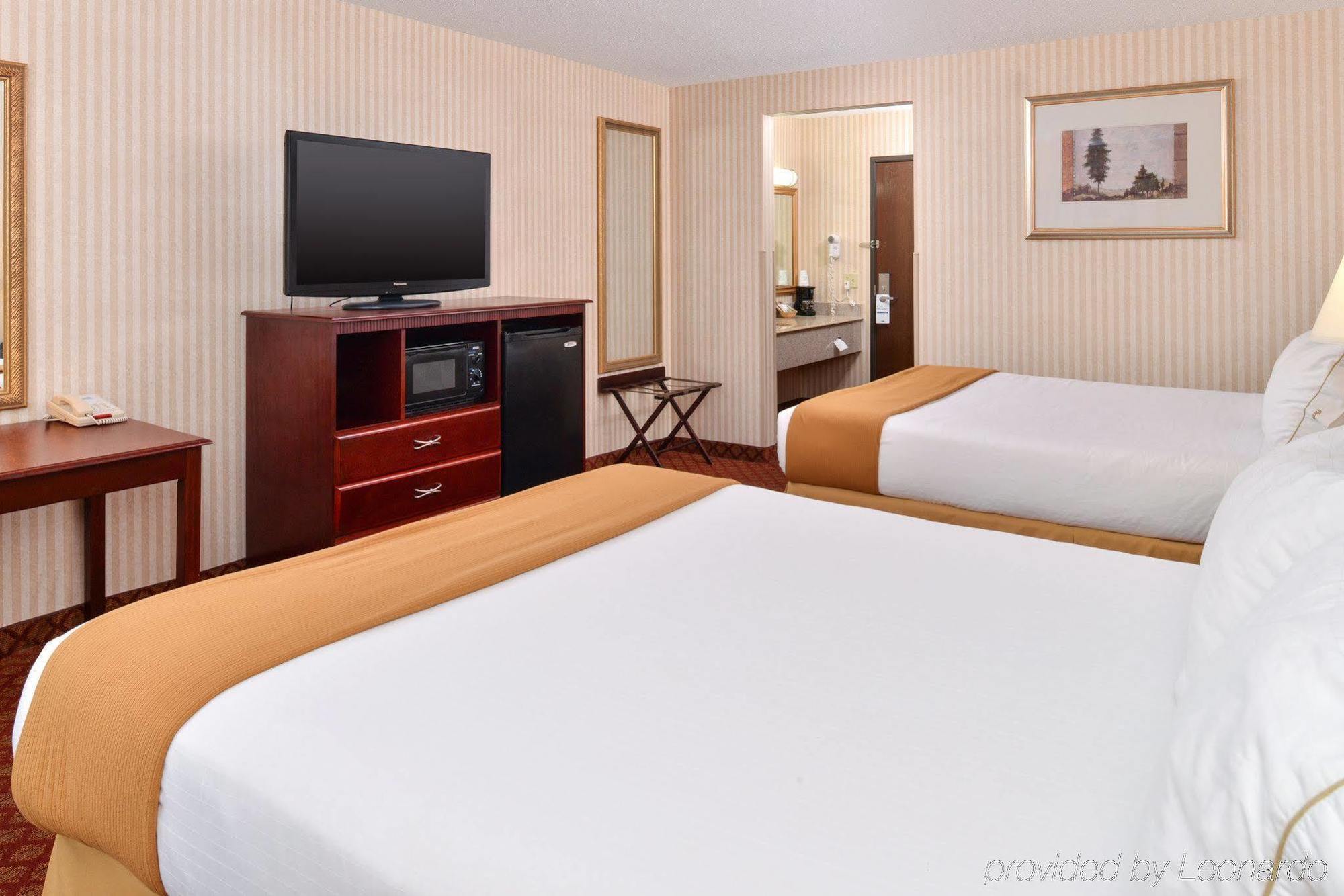 Express By Ihg 2* Wixom